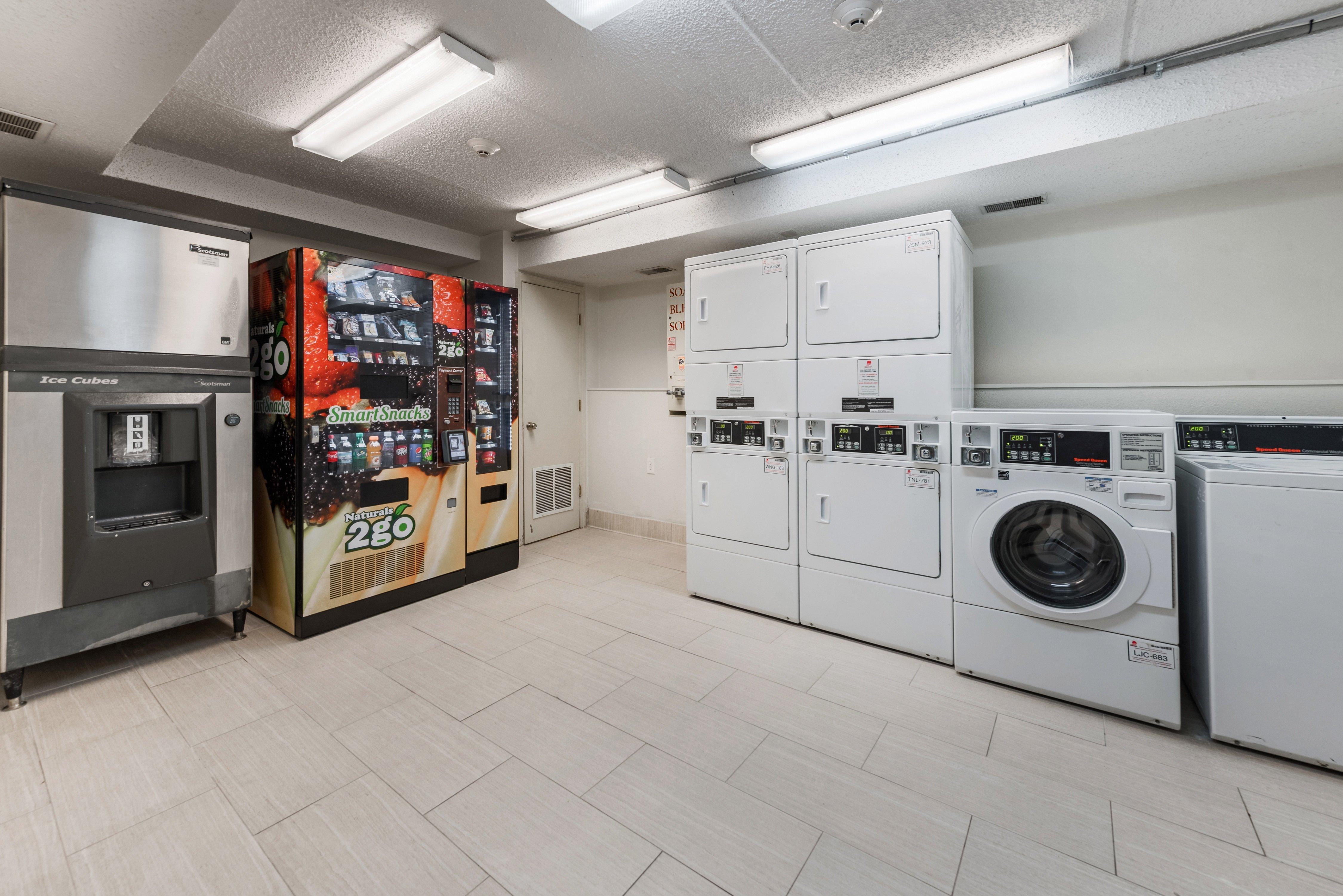 Red Roof Inn Plus+ Columbus - Worthington Bagian luar foto