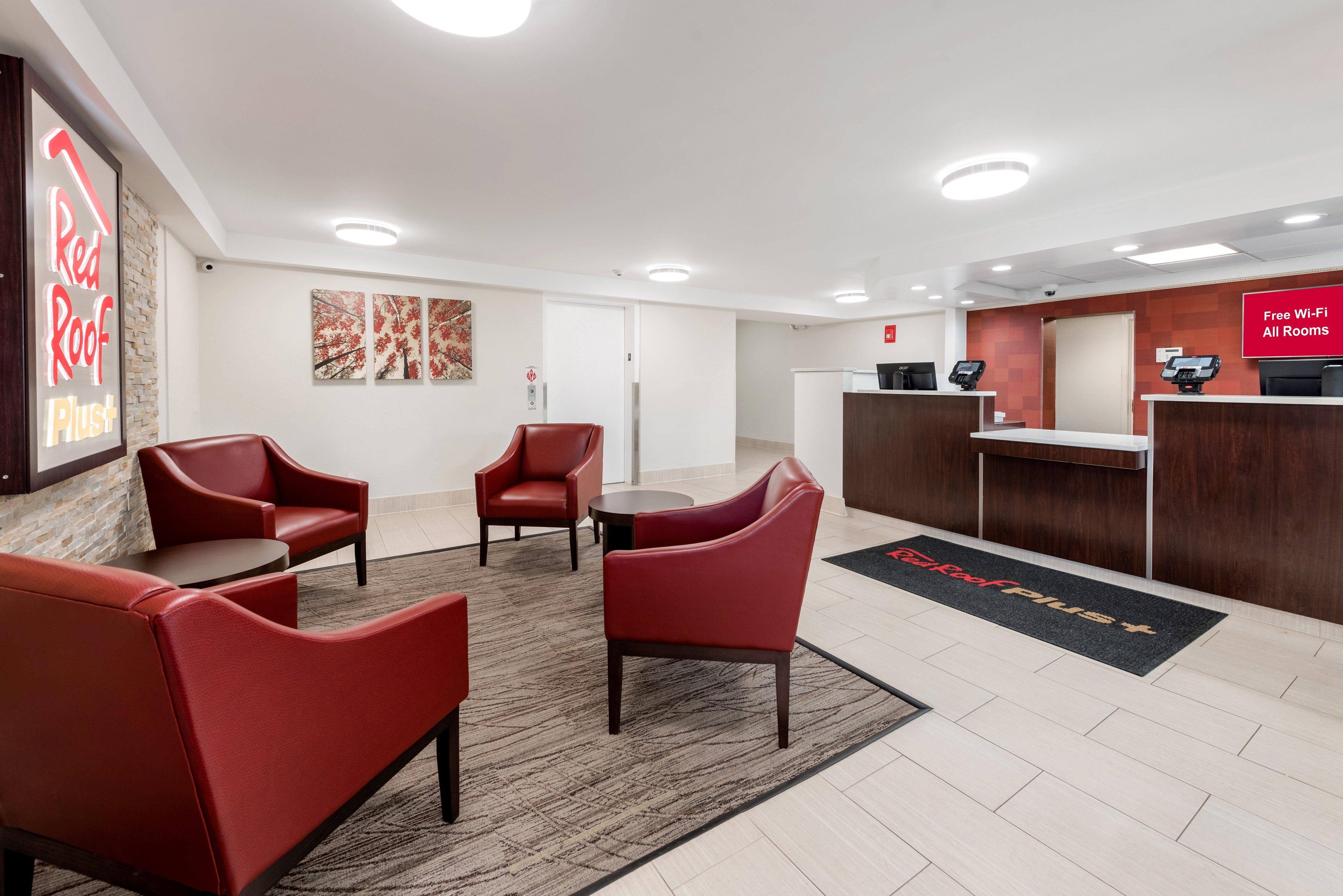 Red Roof Inn Plus+ Columbus - Worthington Bagian luar foto