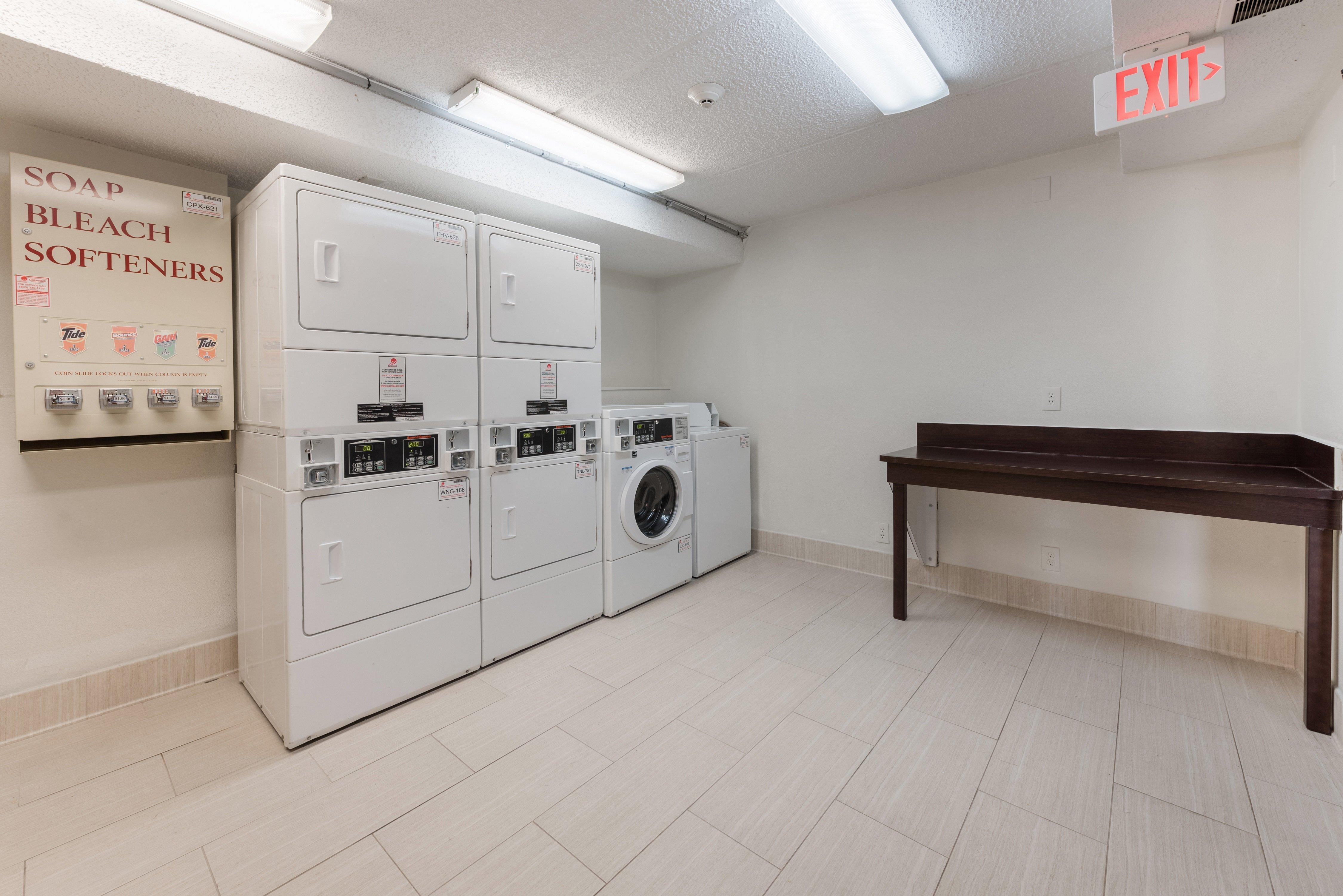 Red Roof Inn Plus+ Columbus - Worthington Bagian luar foto