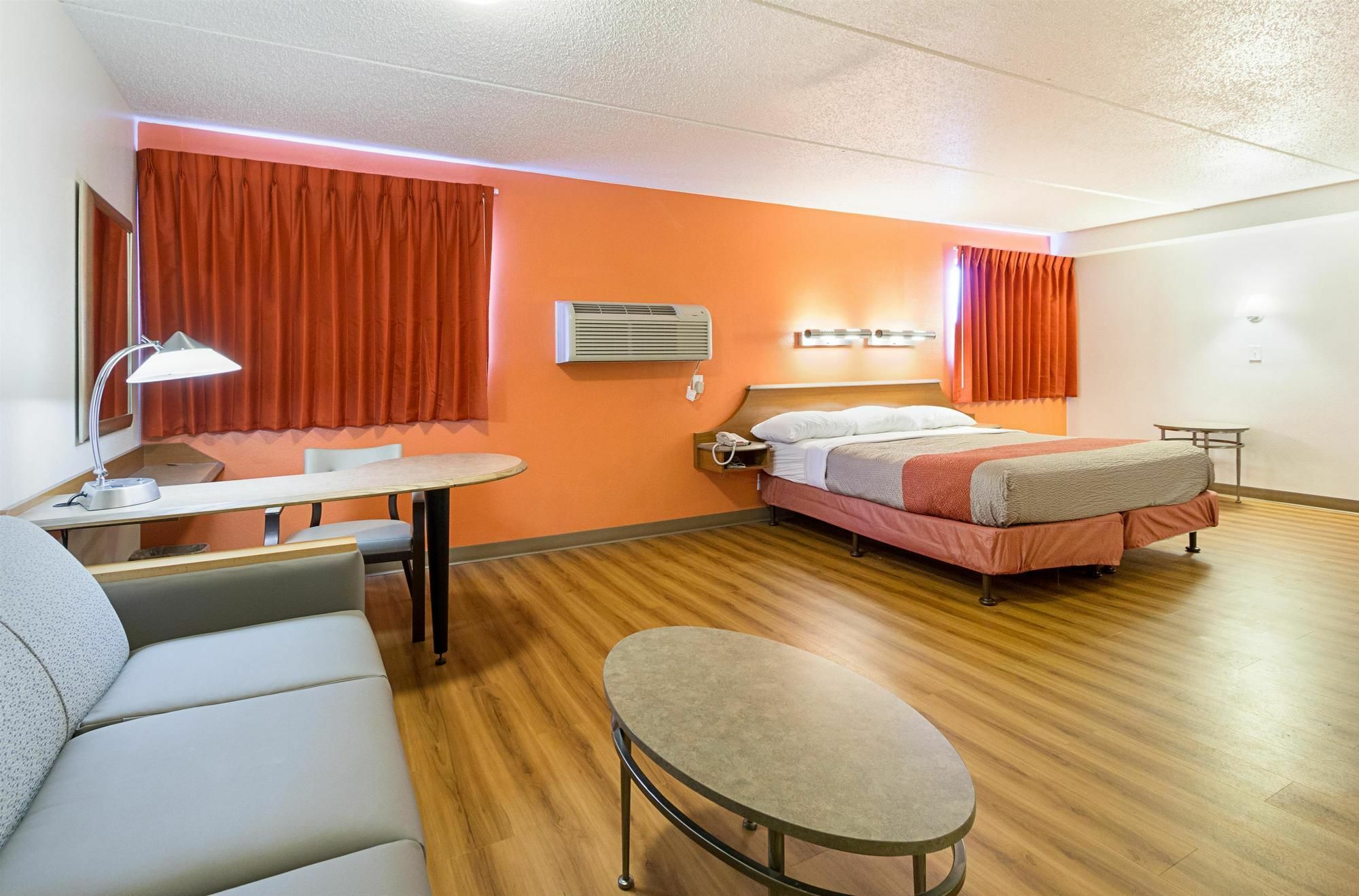 Red Roof Inn Plus+ Columbus - Worthington Bagian luar foto