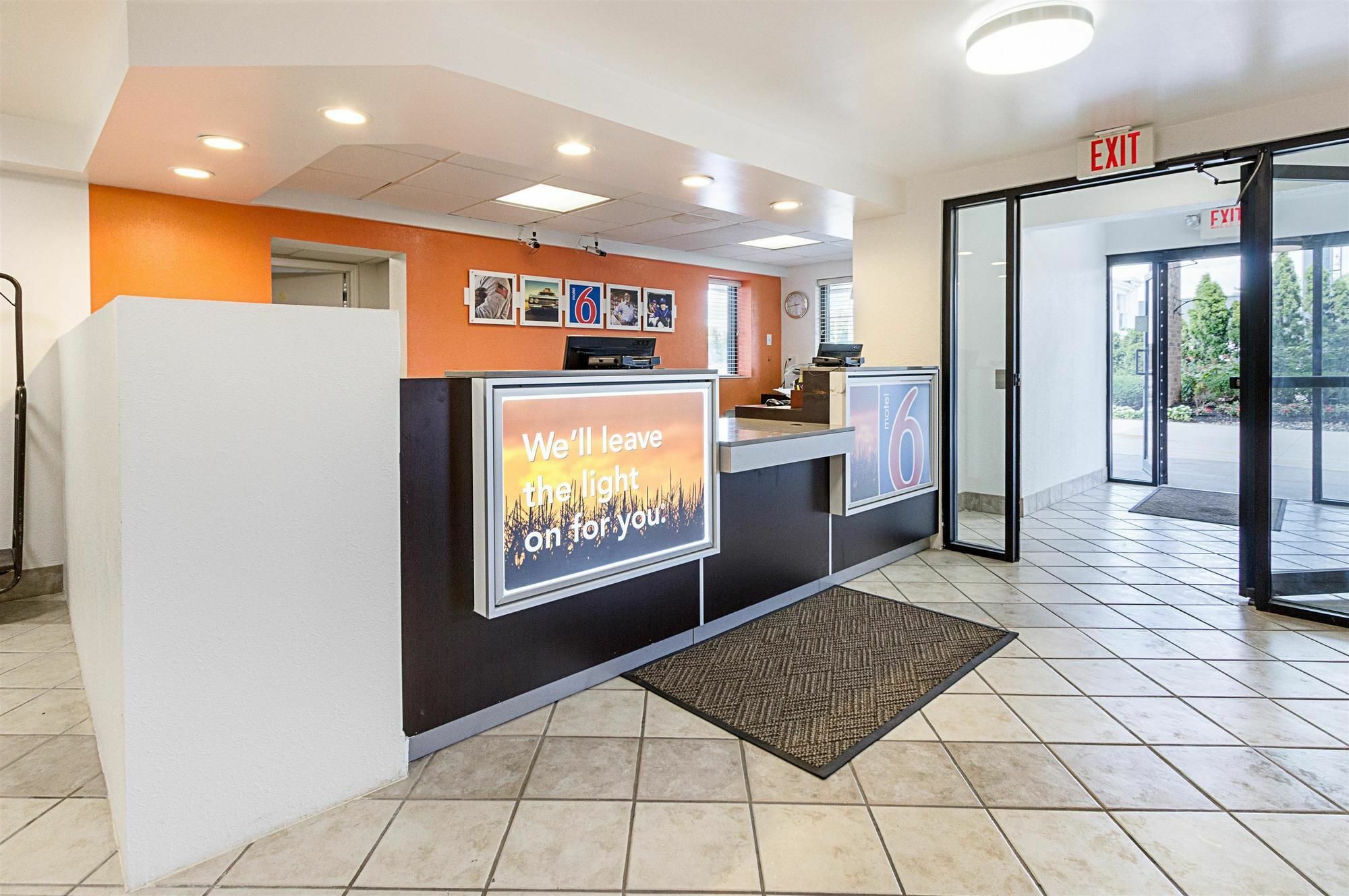 Red Roof Inn Plus+ Columbus - Worthington Bagian luar foto