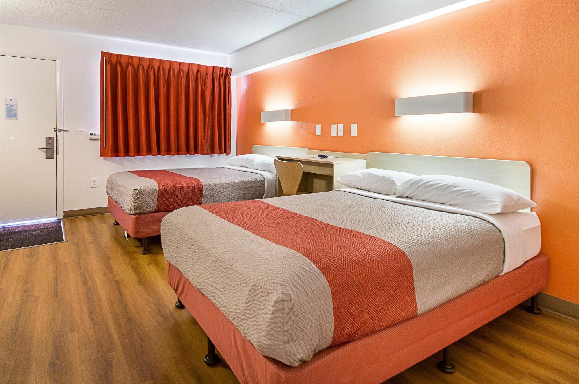 Red Roof Inn Plus+ Columbus - Worthington Bagian luar foto